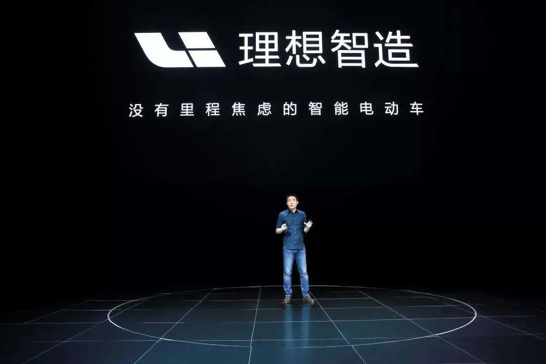 如何利用奔驰汽车的导航系统规划最佳路线？_奔驰的导航_奔驰导航兴趣点