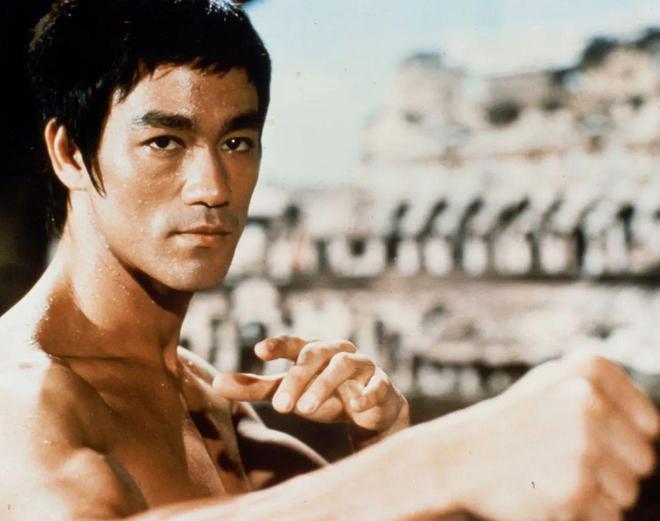 洪金宝武术指导的电影_洪金宝的武术与电影生涯回顾_洪金宝武术